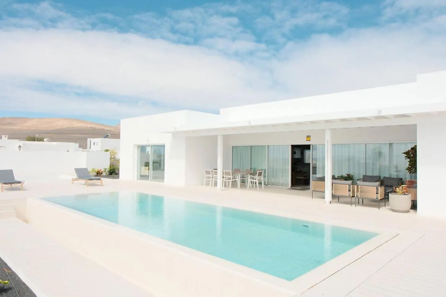 Villa Aine Luxury Villa Puerto Calero